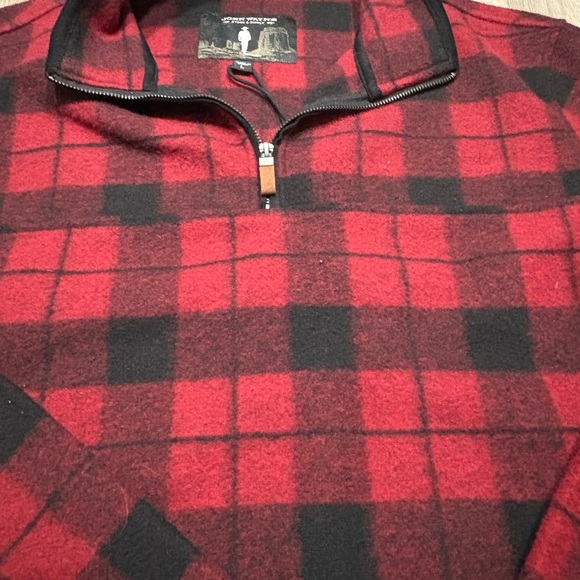 Classic Red and Black Plaid Zip-Up Sweater - Picture 4 of 5